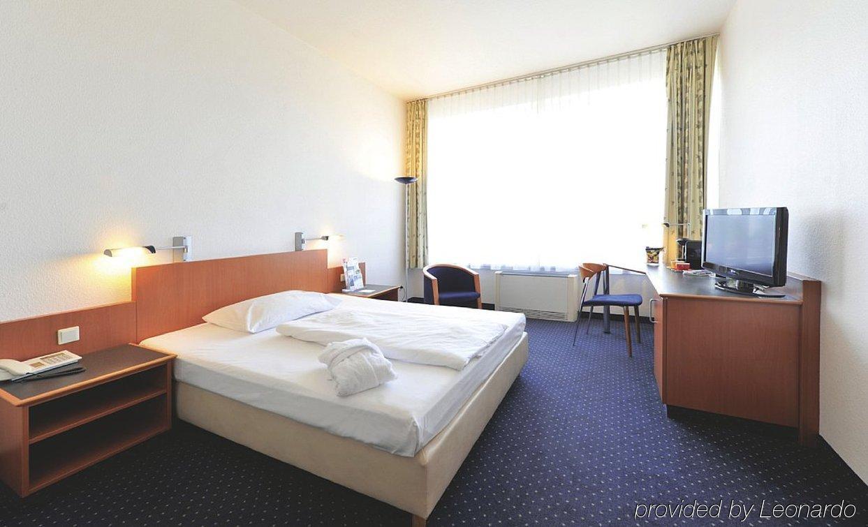 Western Hotel